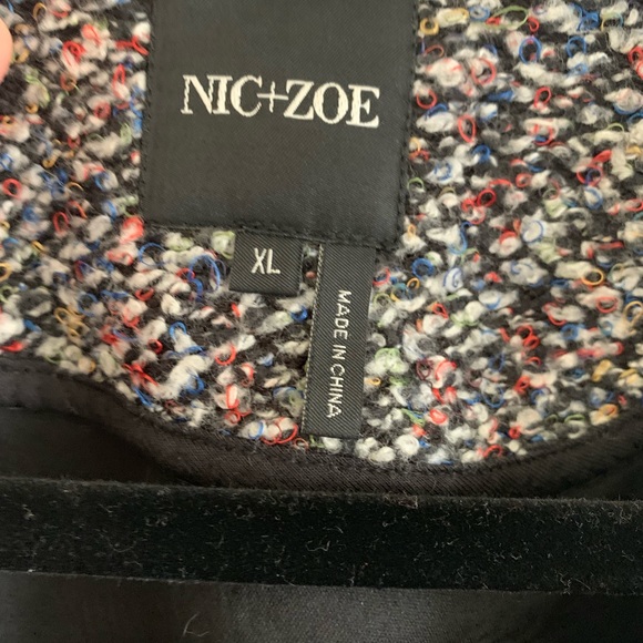 Mic and Zoe New Jacket - Picture 4 of 4